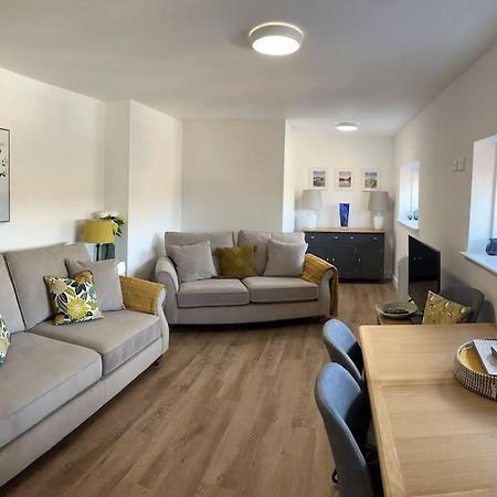 No5 At 53 - 2 Bed Apartment In Leek, Staffs Peak District Екстериор снимка