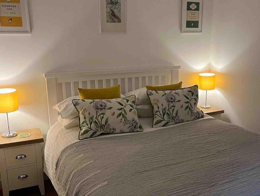 No5 At 53 - 2 Bed Apartment In Leek, Staffs Peak District Екстериор снимка